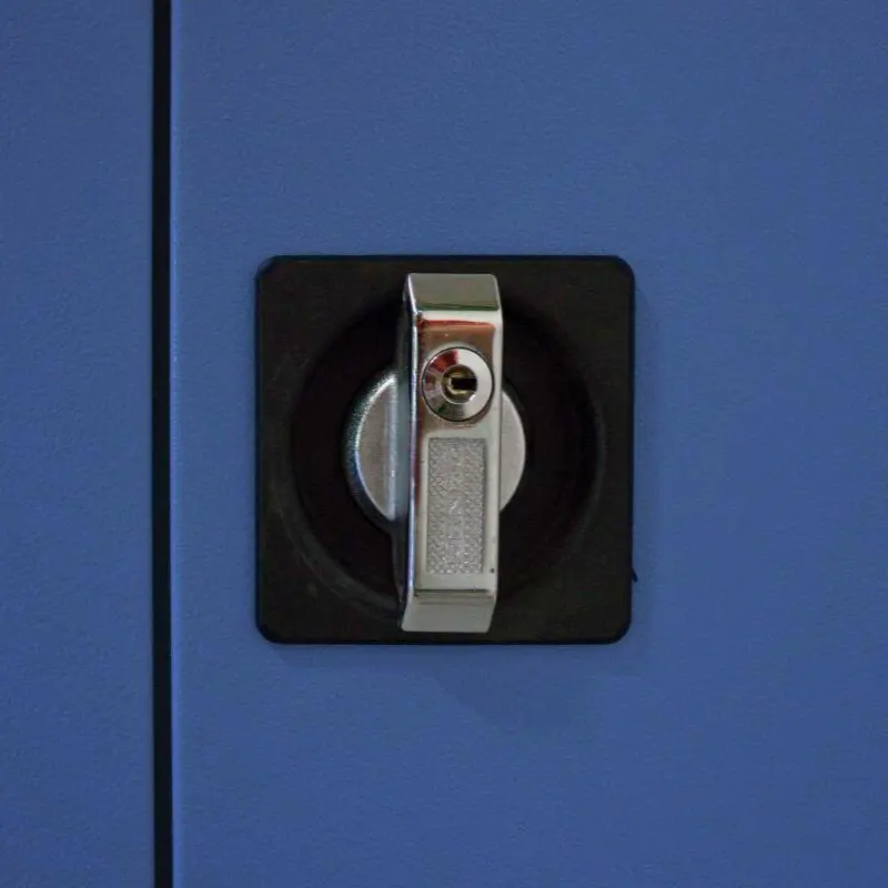 Pákový rázvorový mechanizmus a dvojrozvorový uzáver s cylindrickým zámkom